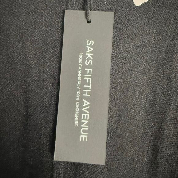 Saks Fifth Avenue Black 100% Cashmere Knit Shawl Cape Sweater One Size - Picture 8 of 8